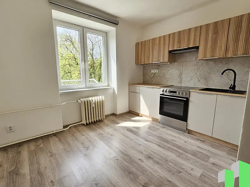 Pronájem bytu 1+1 27 m²